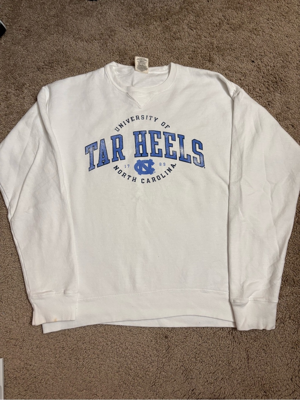 White Tar Heels Crewneck Sweatshirt - University Graphic